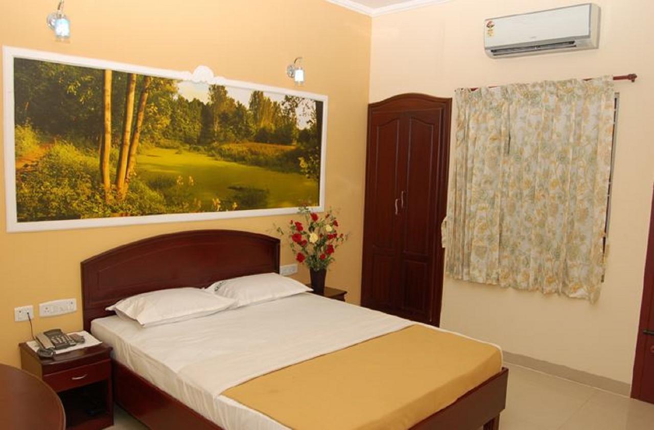 Hotel Kings Palace Shencottah Exterior photo